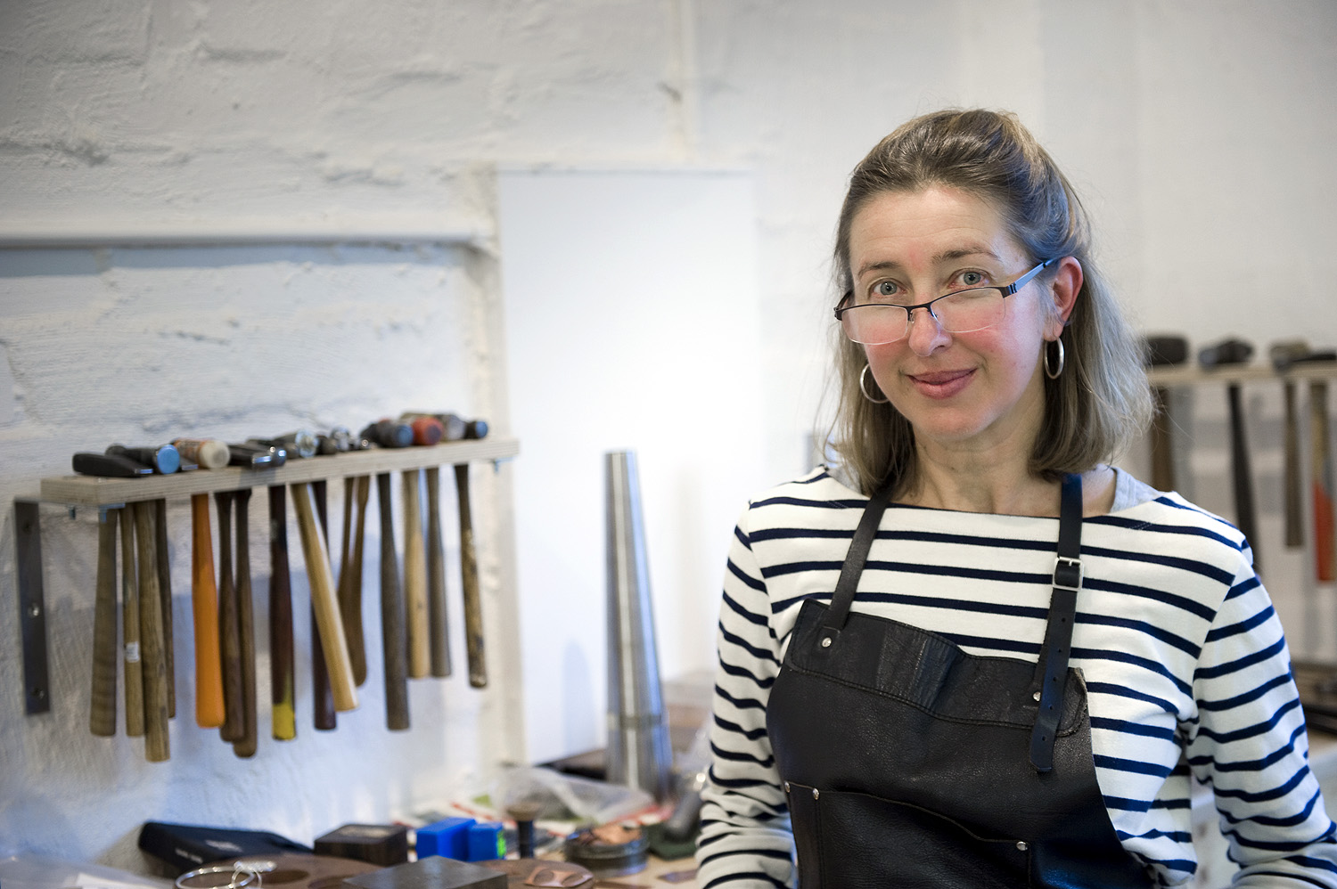 jane ruljancich in her home jewellery studio